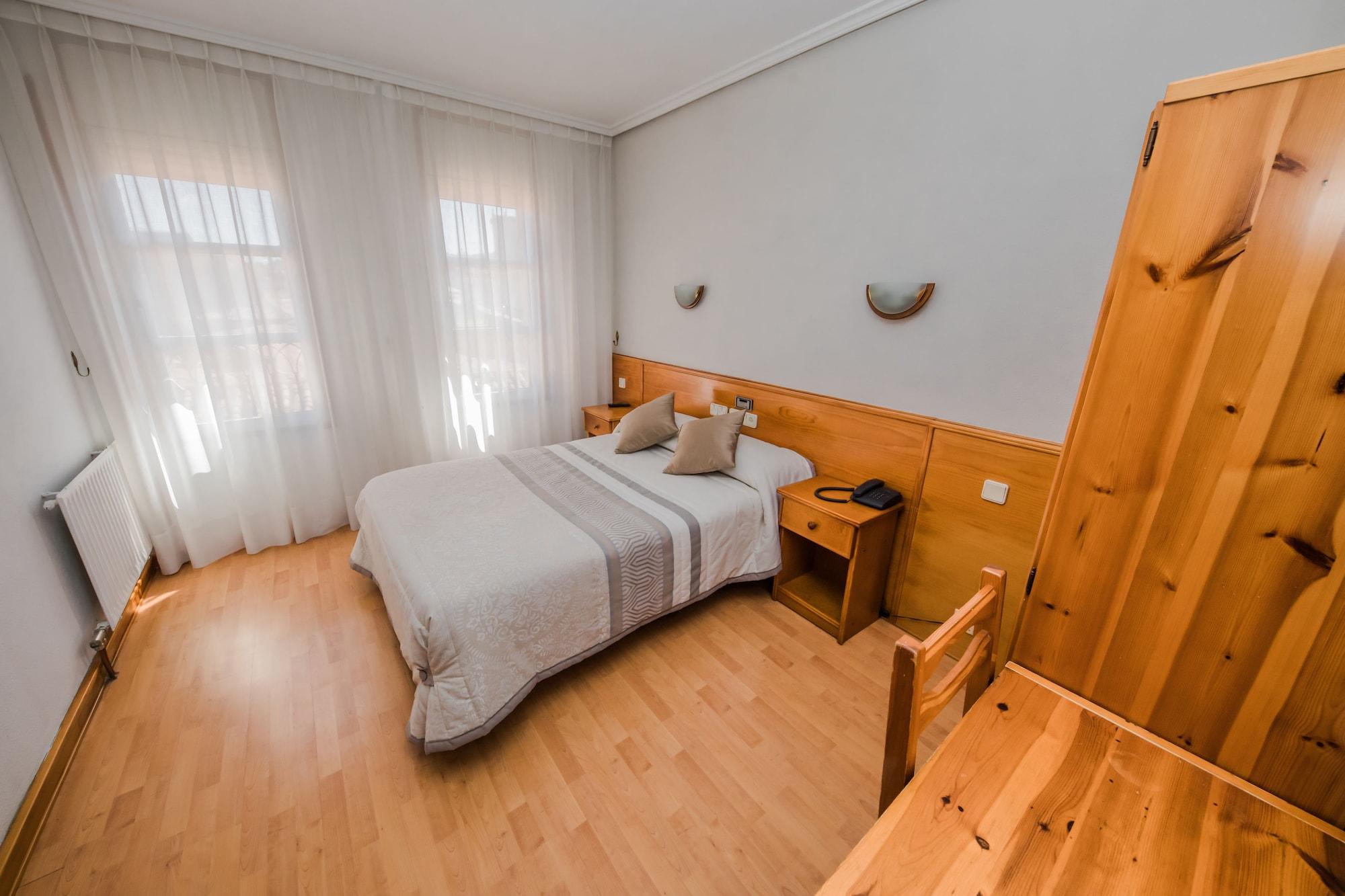 Alvi Hotell Soria Exteriör bild